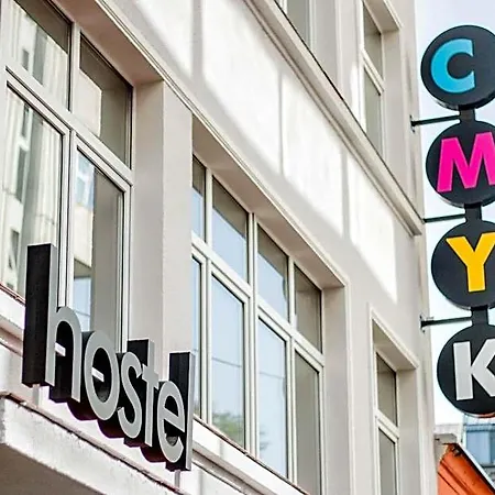 Auberge de jeunesse Cmyk